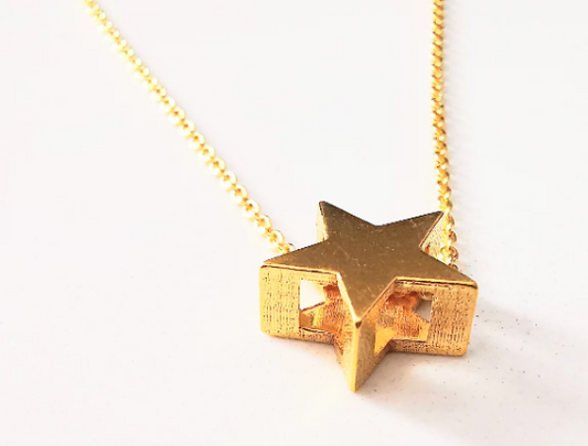 Gold One Star Pendant Necklace