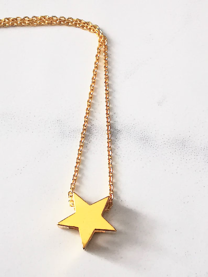 Gold One Star Pendant Necklace