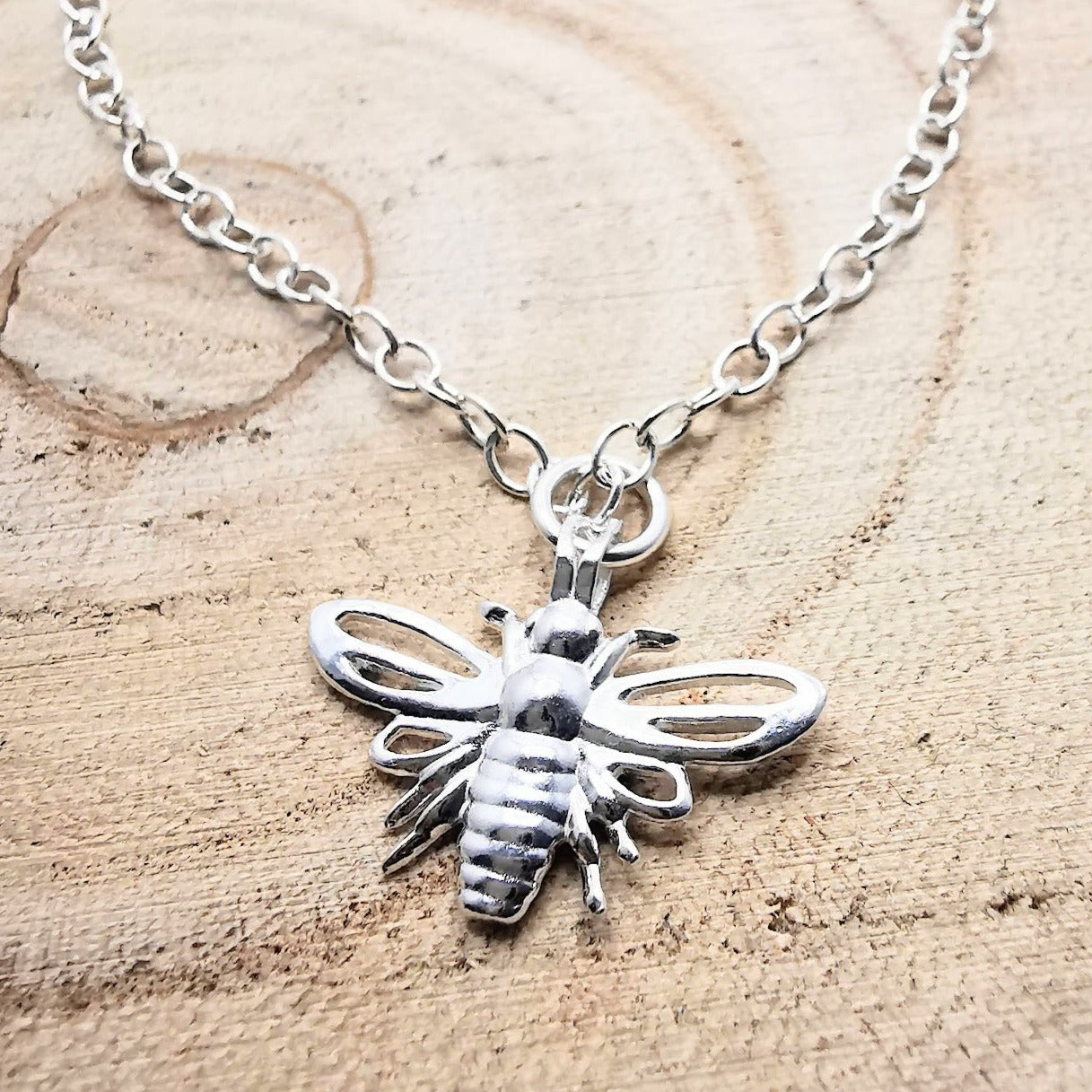 Sterling Silver Large Bee Pendant Bracelet - SKU 1253 - Sophellie Jewellery